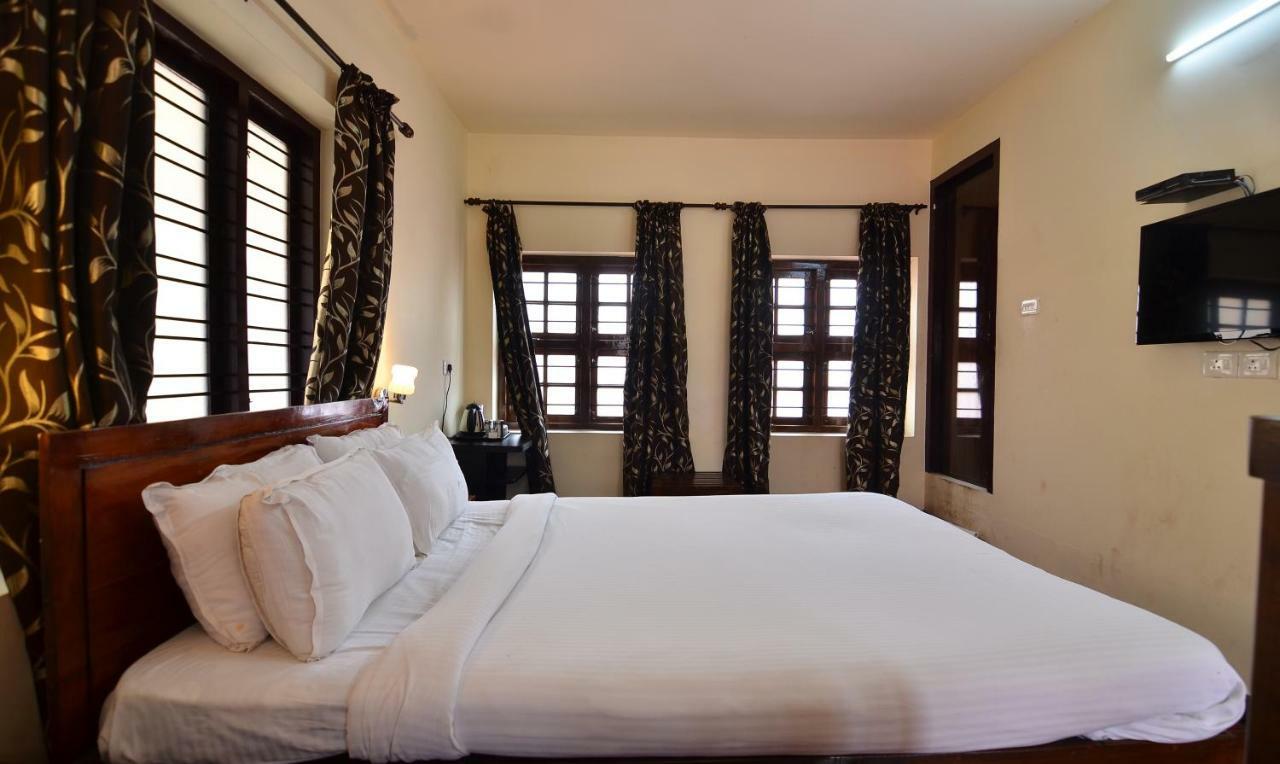 The Royal Heritage Hotel And Ayurvedic Center Thiruvananthapuram Eksteriør bilde