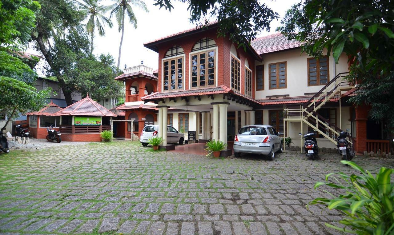 The Royal Heritage Hotel And Ayurvedic Center Thiruvananthapuram Eksteriør bilde